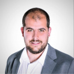 Alejandro Hernandez, Computer repair technician in Valencia