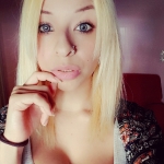 Desi Rolon, Waitress in Cartagena