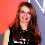 Carmina Navarro, Dog walker in Torrent