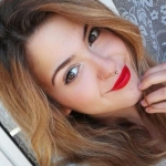 Paula Hulin, Cangur a Sevilla