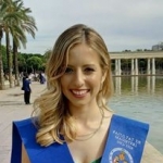 Elena Serrano, Babysitter in Manises