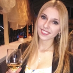 Inna Kot, Waitress in Alcalá de Henares