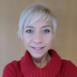 Alena Dzmitryieva, Waitress in Pamplona