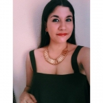 Sandra Benítez Bello, Cangur a Sevilla