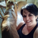 Elena Flores, Dog walker in Valencia