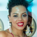 Lays De Franca, Waitress in Oviedo