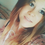 Bea Cedillo, Babysitter in Valencia