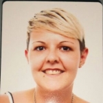 Tania Pereira, Waitress in Logroño