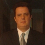 Carlos Alvarez, Auxiliar d'infermeria a Sevilla