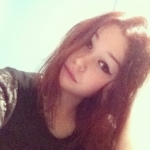 Lucía Fernández, Waitress in Oviedo