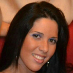 Elisabeth Viejo, Educadora infantil a Huelva