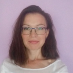 Elisa Elisa, Professora d'anglès a Sevilla