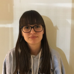Radostina Draganova, Passejadora de gossos a Fuengirola