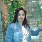 Hanane Rafik, Caregiver of elderly in Santa Coloma de Gramenet