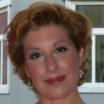 Celia Hernández, Dog walker in Gandia