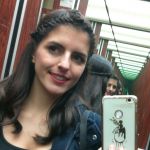 Andrea Larrosa, Animadora infantil a Zaragoza