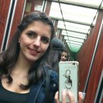 Andrea Larrosa, Profesora de refuerzo en Zaragoza