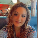 Yousra Bakhat, Caregiver of elderly in Sabadell