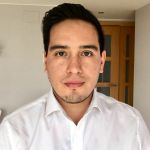 Paul Flores, Cuidador de gent gran a Barcelona