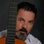 Juan Valenzuela, Guitarrista en Cádiz