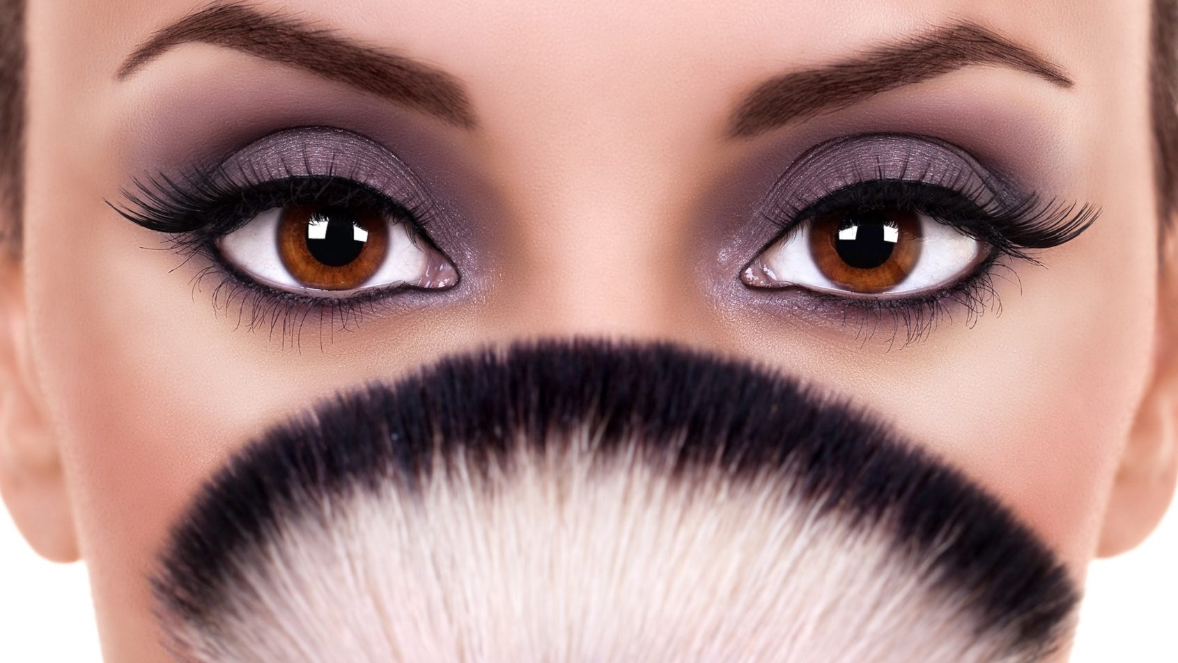 maquillaje ojos marrones