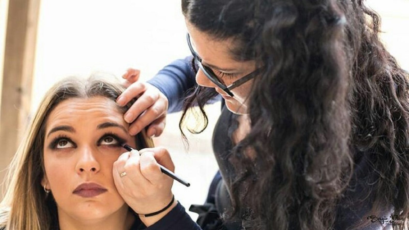 maquillaje ojos marrones malaga