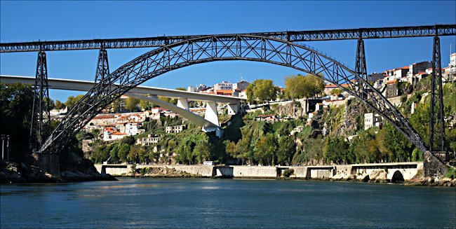 Gustave Eiffel's railway bridge in Portugal The single span wrought Iron Queen Maria Pia railway Bridge