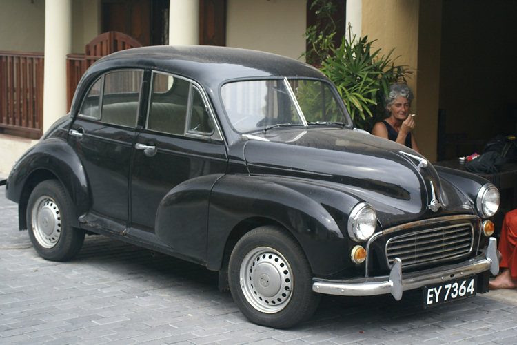 Galle Pedlar's Inn Cafe's Morris Minor vintage car Pedlar's Inn Cafe