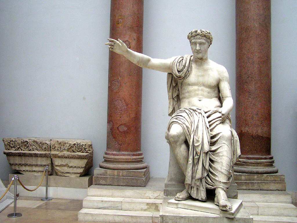 Roman forum statues in the Berlin Pergamonmuseum Roman statue