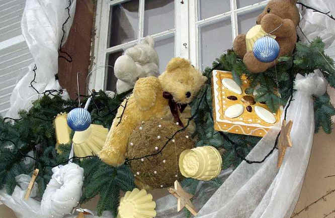 Strasbourg Christmas Market Xmas Markets guide Strasbourg Xmas decorations