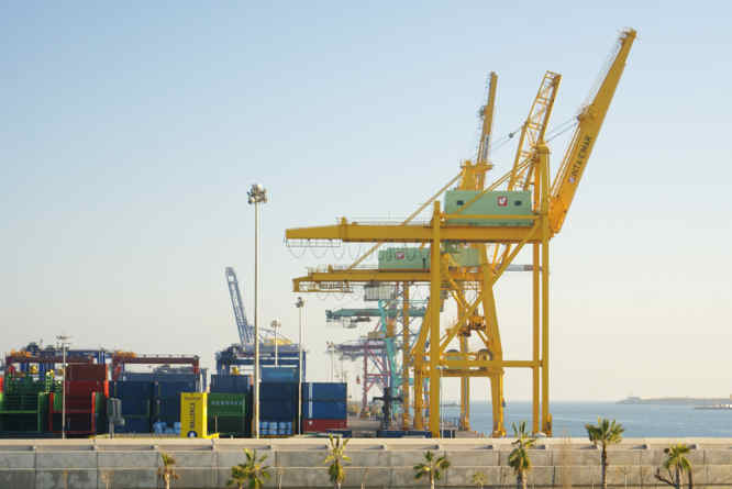 Valencia container port
