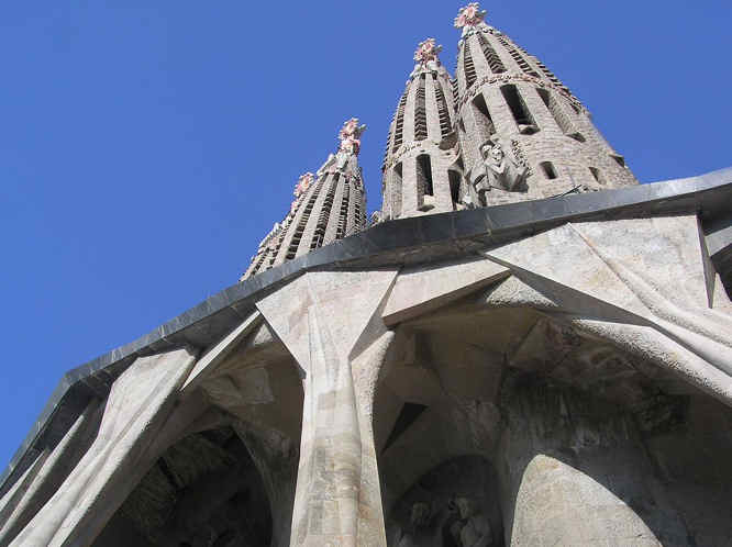 Entrance to Barcelona Gaudi Temple de la Sagrada Familia Barcelona Gaudi Temple de la Sagrada Familia