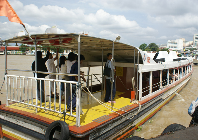 Bangkok Chao Phraya River Express Water buses Taxi and Ferry River Express Water buses Taxi and Ferry