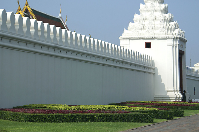 photo taken of External wall of Bangkok's Thai Royal Grand Palace in Rattanakosin ternal wall of Bangkok's Thai Royal Grand Palace