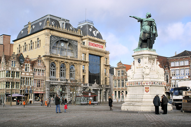 Vrijdagmarket Ghent Friday Market