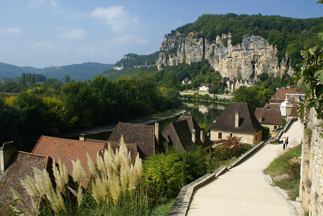 Photo of La Roque Gageau on the Dordogne River, France La Roque Gageau