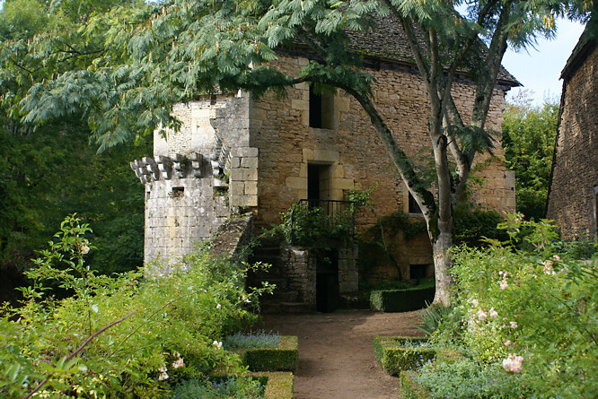 Castle wall tower photo of the Chateau de Losse near Thonac, Dordogne, France Chateau de Losse Castle wall tower