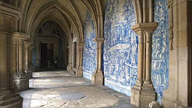 Catedral Porto cloisters