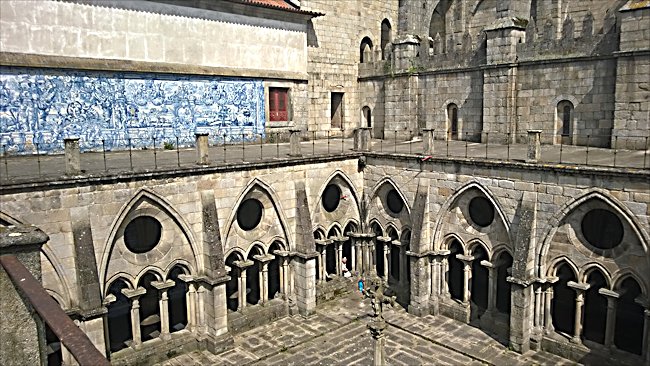Catedral Porto cloister