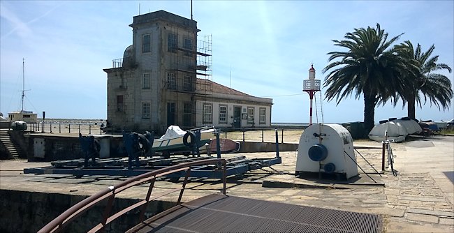 Torre ou Ermida de Sao Miguel-O-Anjo