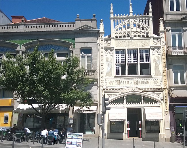 The Livraria Lello Irmao Book Shop that helped inspire J.K.Rowling to write the Harry Potter book series Livraria Lello Irmao Book Shop