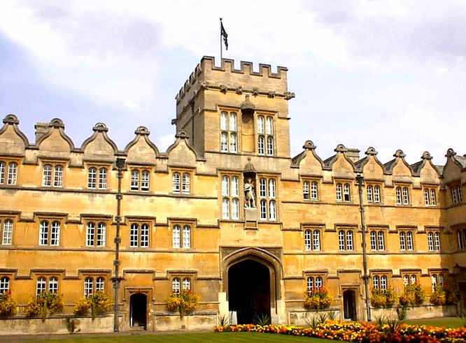 Oxford University Colleges - Oxford Weekend City Break Travel Guide Oxford University Colleges