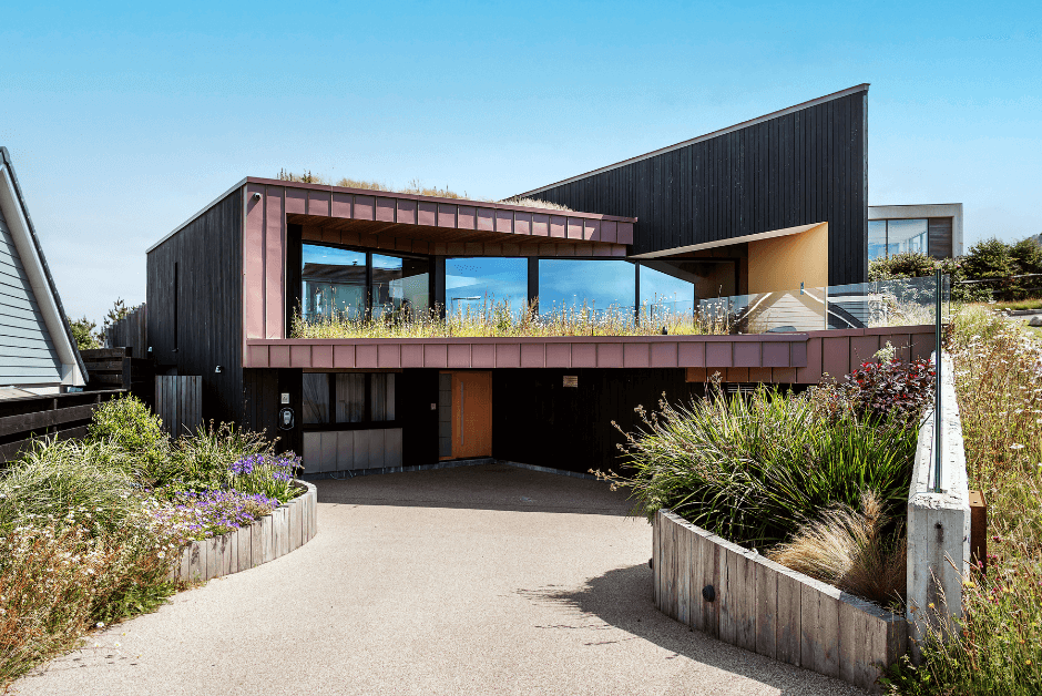 The exterior of Turnstones in Polzeath.