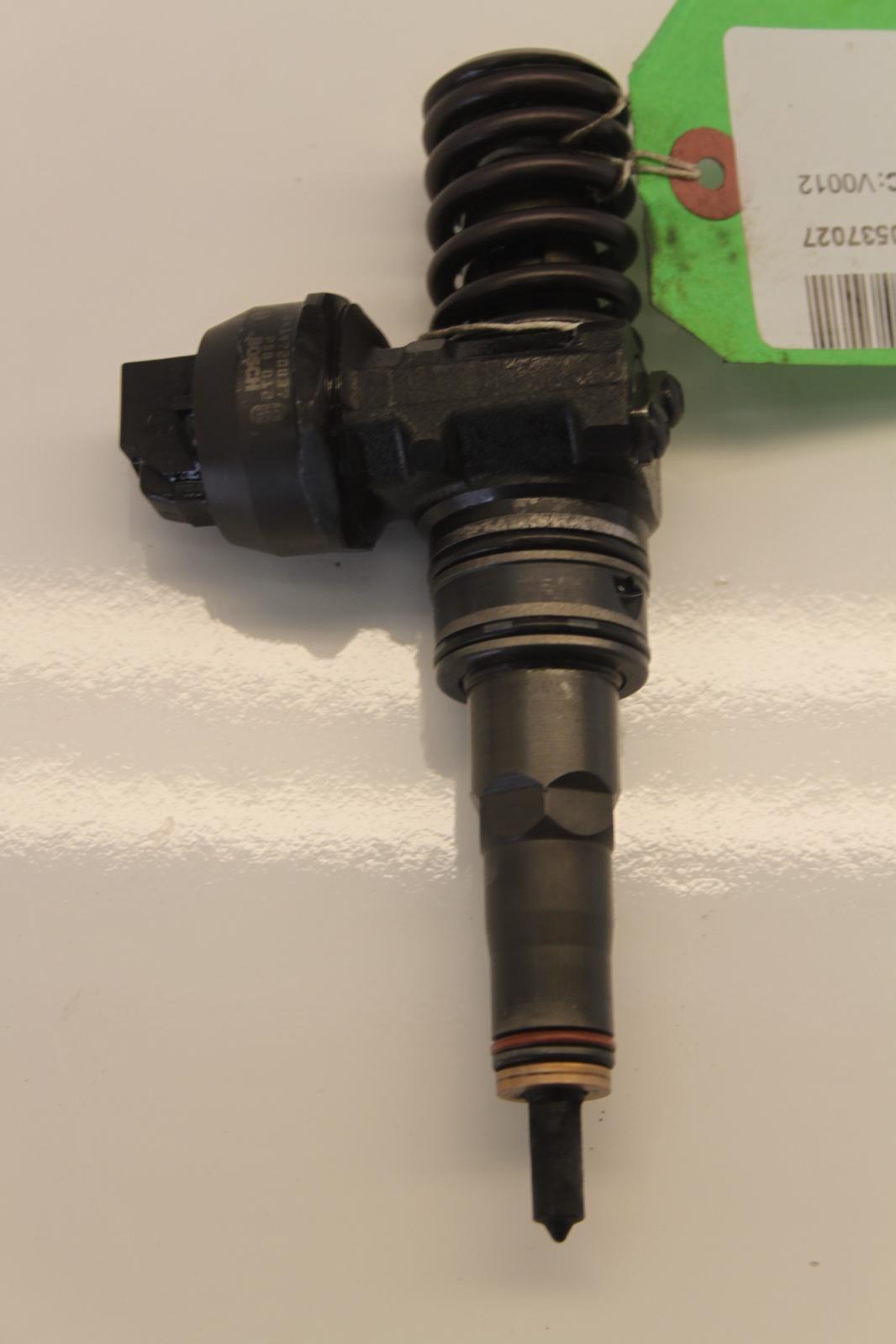 2005 VOLKSWAGEN BEETLE 1896cc Diesel Bosch Fuel Injector 0414720037