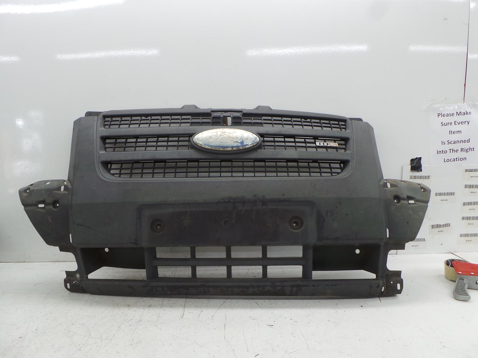 2007 FORD TRANSIT MK7 Van Grey Plastic Front Bumper Centre Section