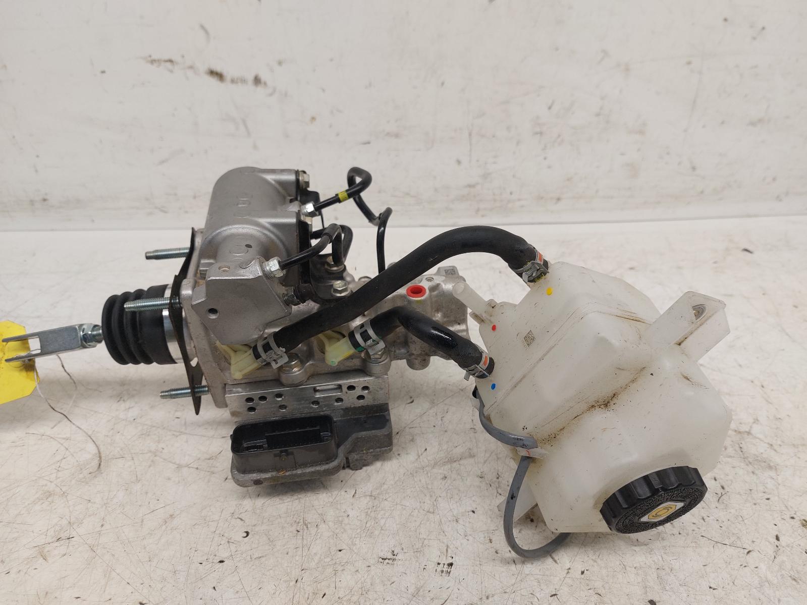 2014-2021 Lexus Nx Abs Pump | Charles Trent
