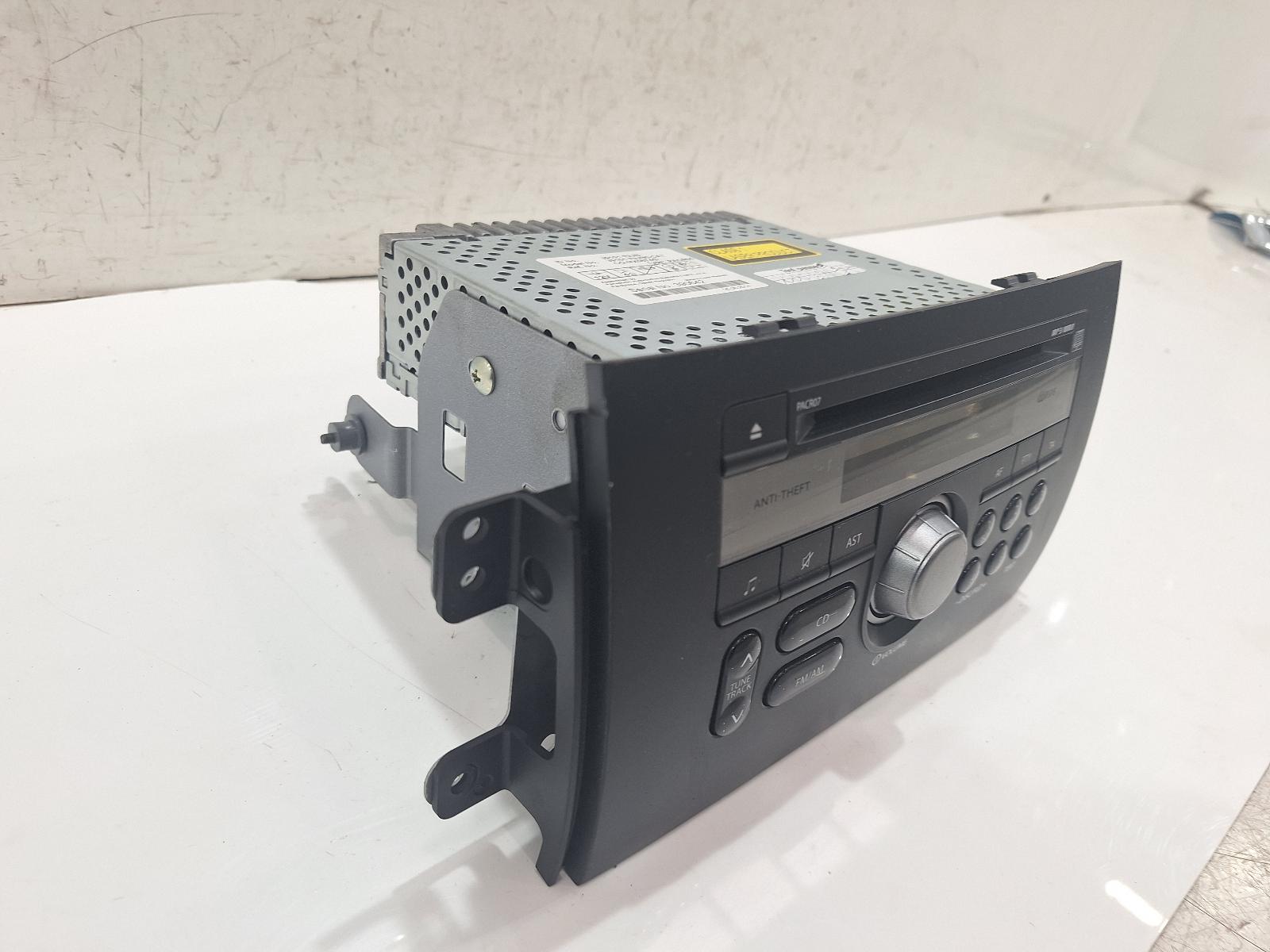 2006-2015 Suzuki Sx4 Radio | Charles Trent