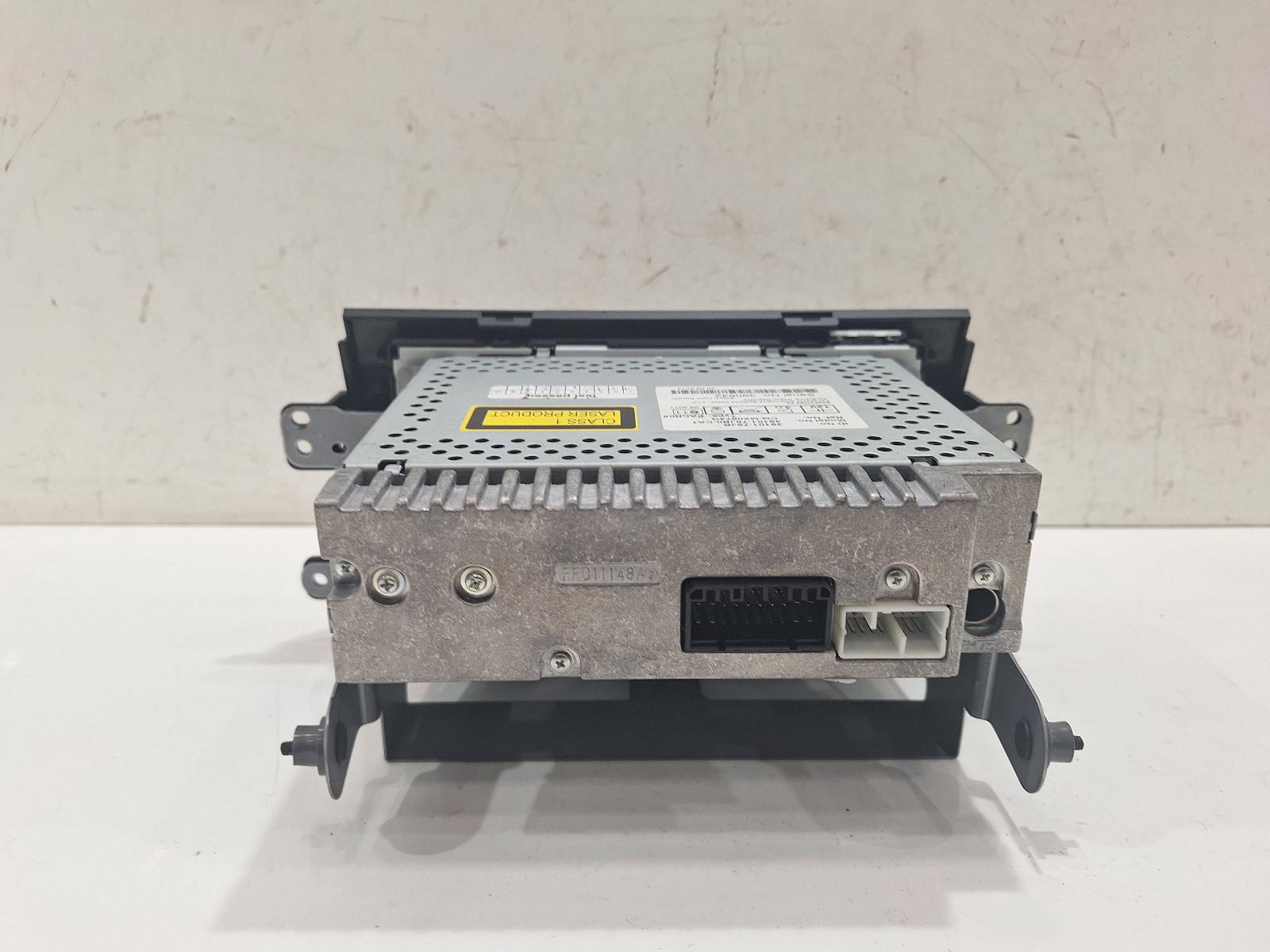 2006-2015 Suzuki Sx4 Radio | Charles Trent