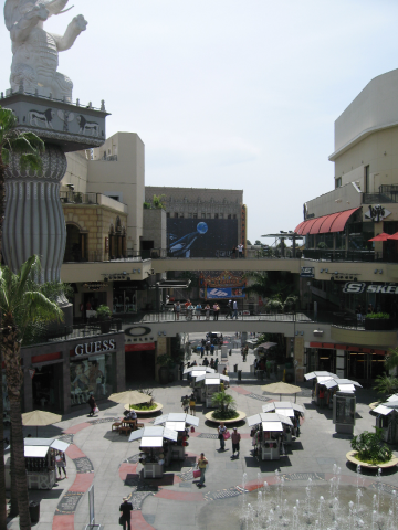 Los Angeles, CA - Kodak Theater bzw. die mall daneben