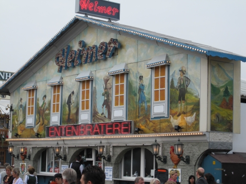 Munich -  Wiesn 2009: Heiners H&uuml;hner- u. Entenbraterei